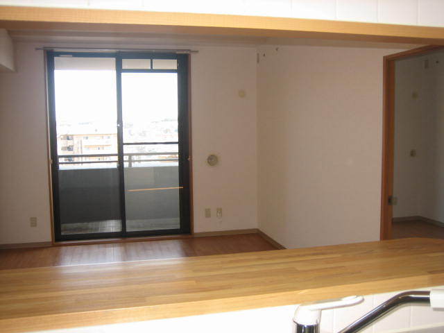 ＳｋｙＣｕｂｅ東本郷0401号室 リビング