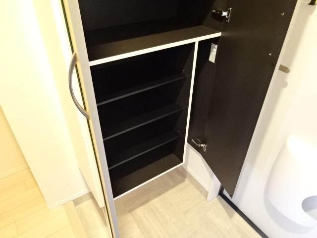 アイリスガーデンⅢ 下駄箱