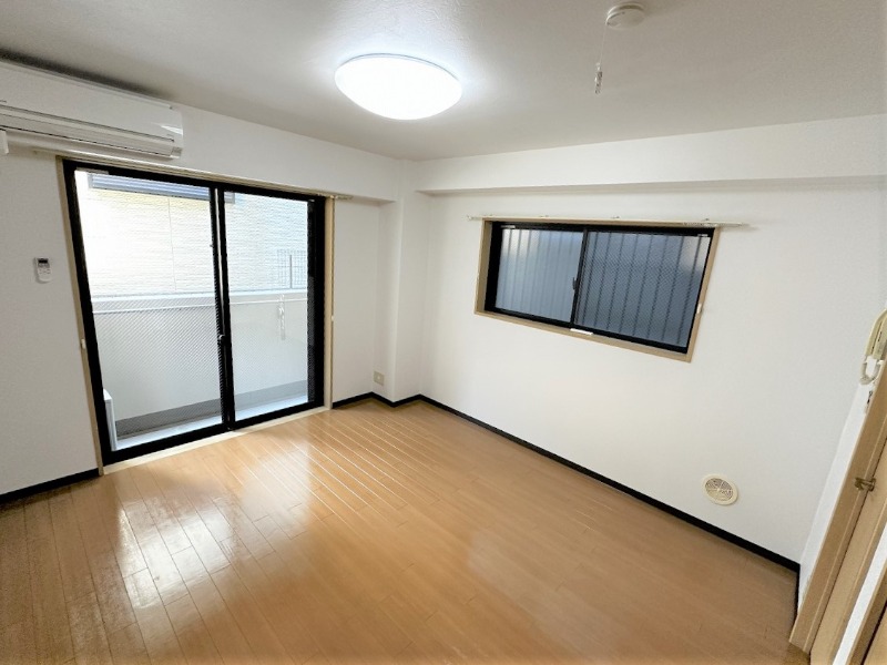 シェル・クレール(E-190) リビング