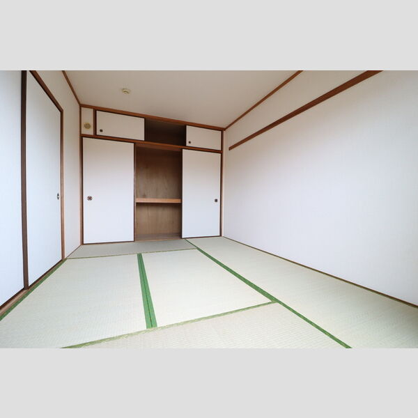 ビューコート学園台303号室 和室