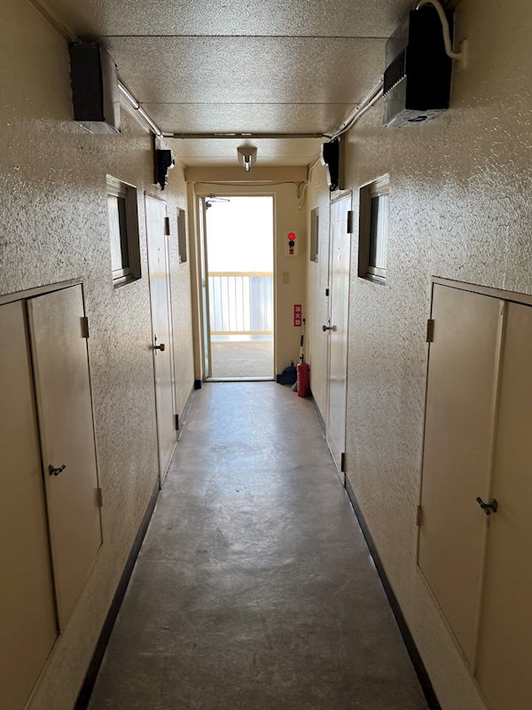 STAGE FUKASAWA3階 廊下