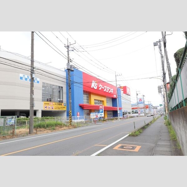 プレミール307号室 ケーズデンキ　入間店　120m