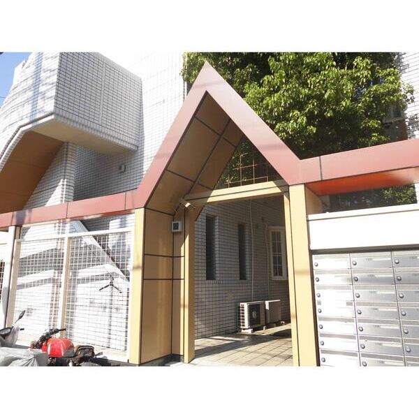 ベルシティ川口1号棟108号室 エントランス