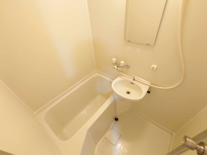 ドゥエル　イースト3階 洗面付きです