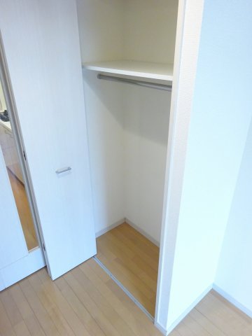 ヴィータローザ南砂町203号室 収納