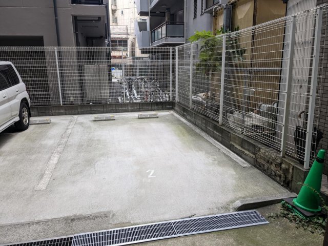 シャルマン鶴見市場 駐車場