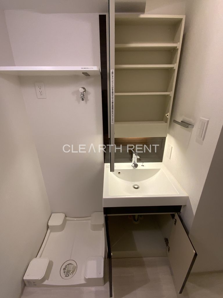 コンシェリア新橋 ＣＲＯＳＳＩＡ 角部屋・ネット無料・弊社管理物件