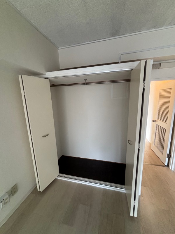 グランシャルム葛西(F-066)8階 収納