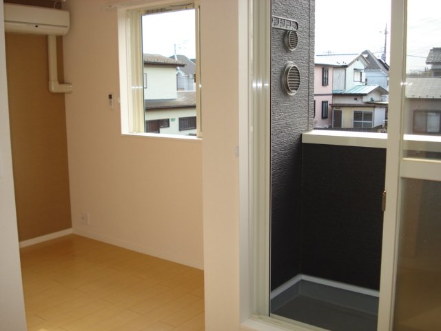 ハッピートモロー203号室 リビング