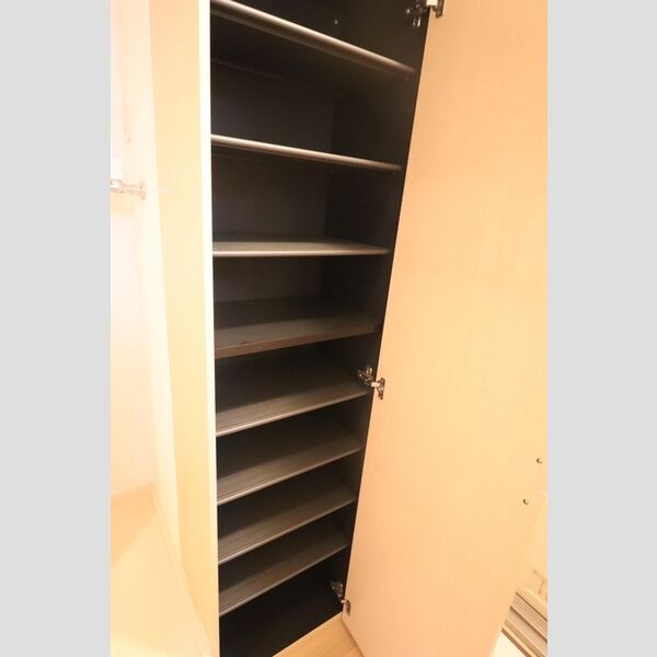 J-TRAD303号室 シューズボックス