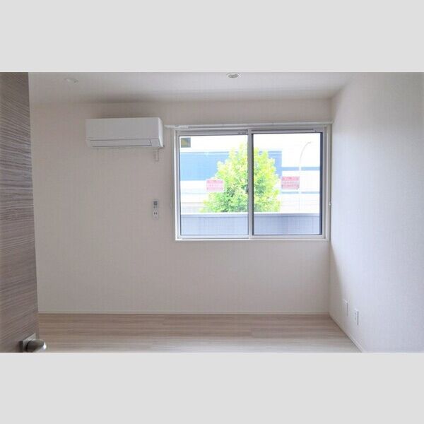 D-ROOM君塚ⅠA202号室 北側洋室