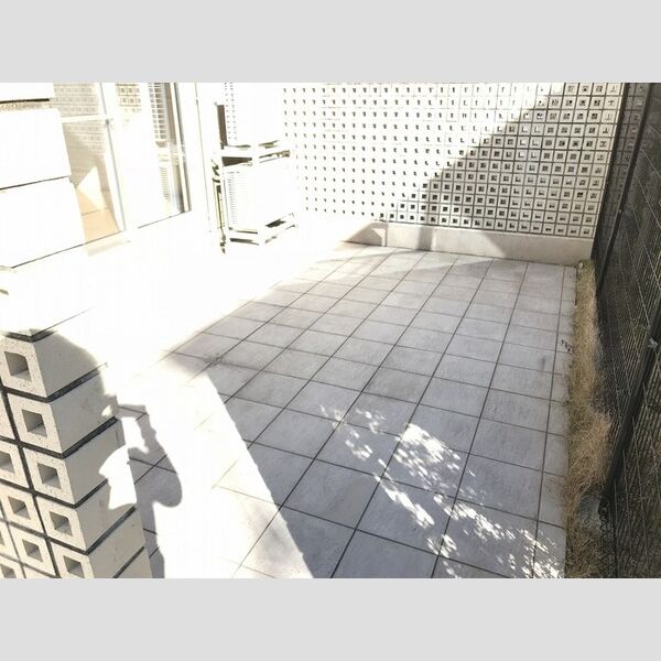 コモレビ大蔵　H102号室 専用庭