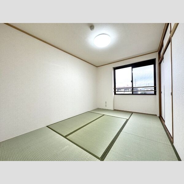 ヴェラクレスト　壱番館102号室 同建物別部屋の参考画像