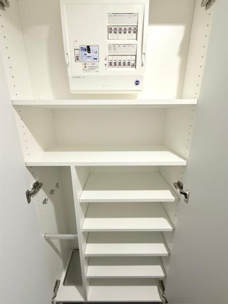 エレミ本蓮沼2階 リビング