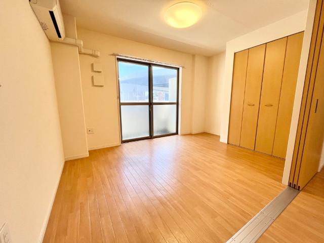 グレーシア・マーレ　金沢八景201号室 洋室
