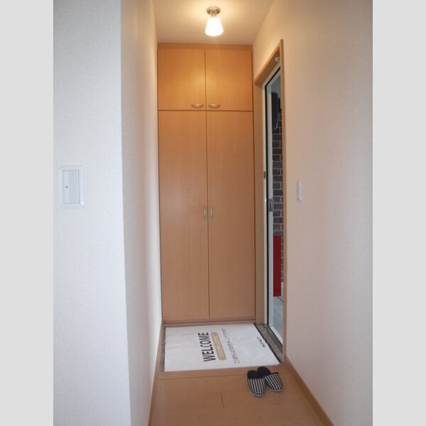 カンパーニュ　C203号室 玄関