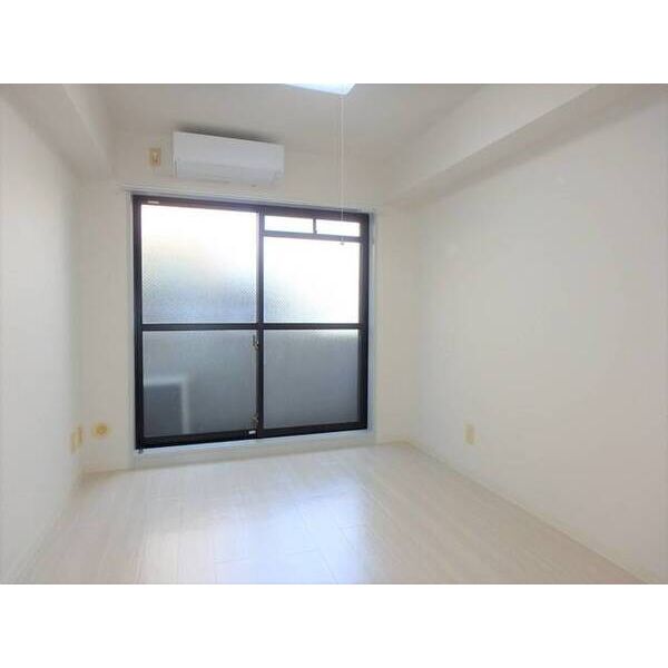 メゾン・ド・オンブラージュ リビング