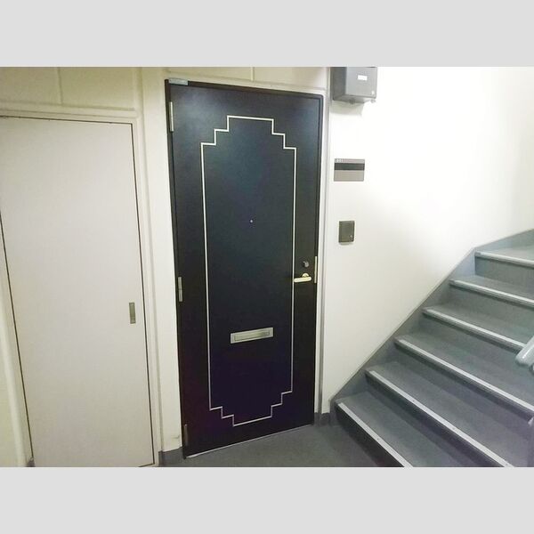 フルリール 玄関