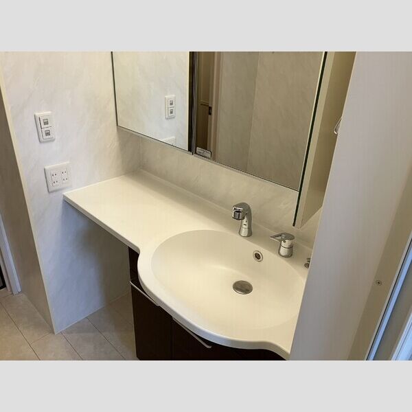 トルテ 洗髪洗面化粧台