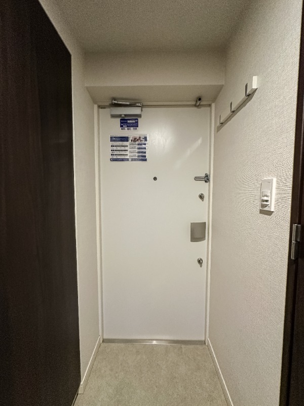 レジディア門前仲町プレイス3階 玄関