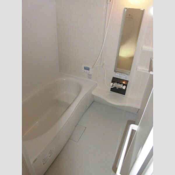 サンガーデン101号室 浴室一坪サイズ