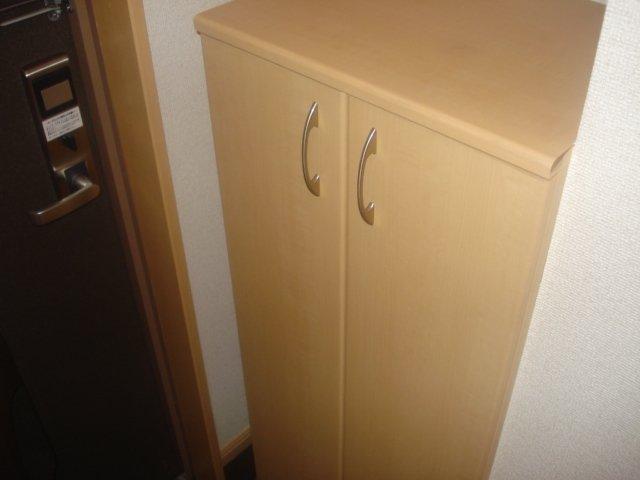 ペティハウス弐番館 下駄箱