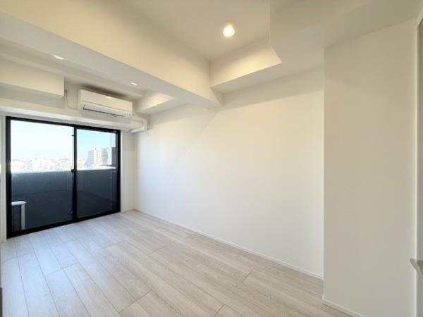 エレミ本蓮沼13階 リビング