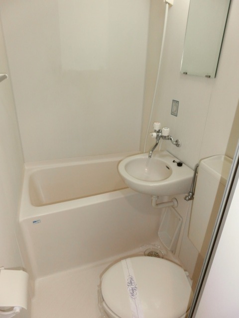 グリーンハイムB1階 浴室