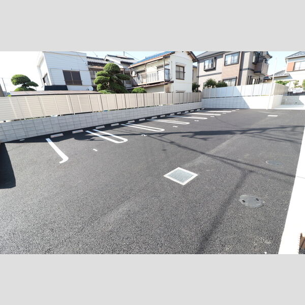 フォルモント 駐車場