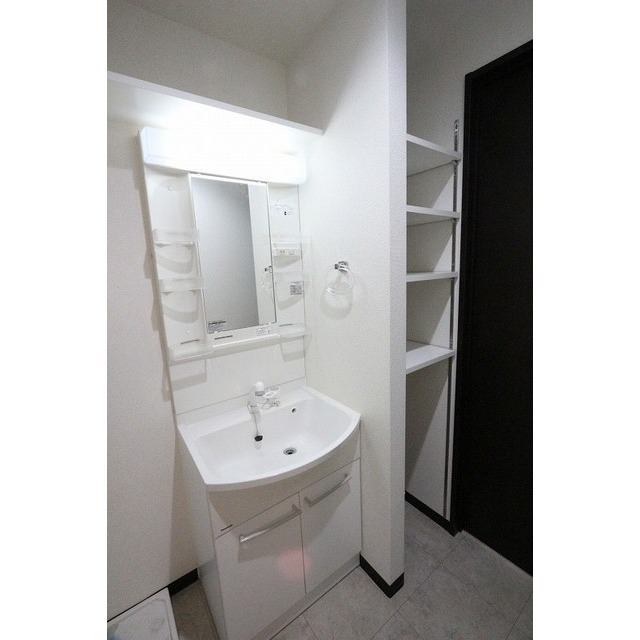 モリエム 太平台305号室 内観