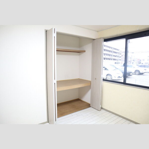 ヴァンベール東川口　Ⅴ103号室 クローゼット