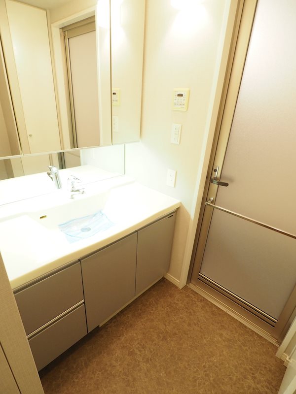 レジディアタワー目黒不動前9階 洗面