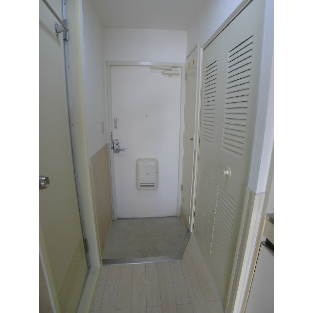 シーサイドビラ鵠沼0406号室 同建物別部屋の参考画像