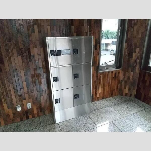 長瀬第二マンション 宅配BOX