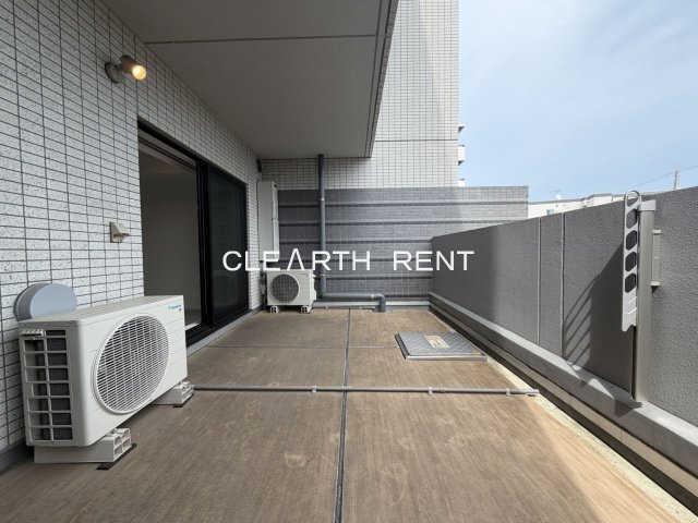 プラシア蒲田 ＴＨＥ ＧＲＡＮＤ ＲＥＳＩＤＥＮＣＥ 広々したルーフバルコニー付き