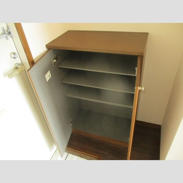 ルミエール　Ⅰ203号室 シューズボックス