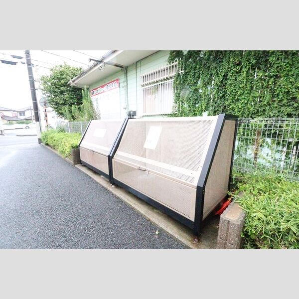 ウィルモア 壱番館・弐番館 ゴミステーション