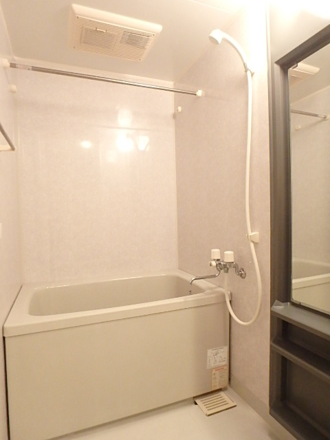 グランド・ガーラ西麻布4階 ◆浴室乾燥機付きバス◆