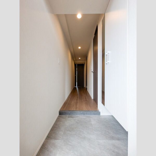 サンジョイアゼロ606号室 玄関