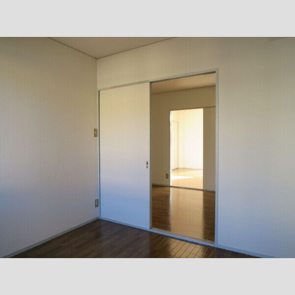 神取ハイツ105号室 洋室②