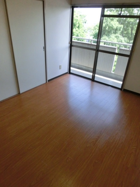 飯田マンション2階 内観