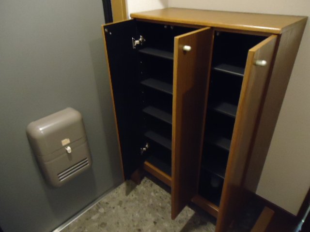 ウイング福寿館 靴箱