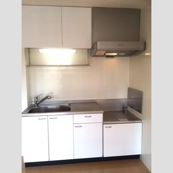 PUREZZA春日部 キッチン