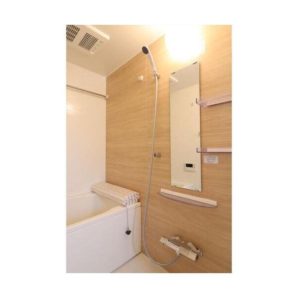 フォレストサンカン102号室 お風呂