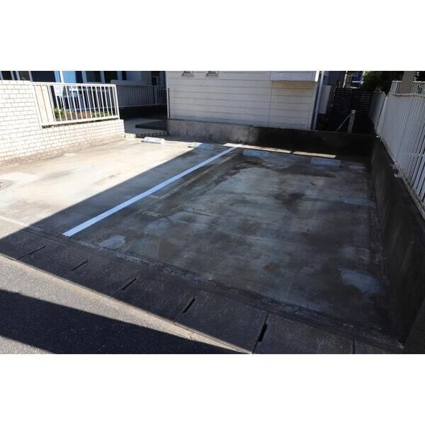 シュガーハウス 駐車場