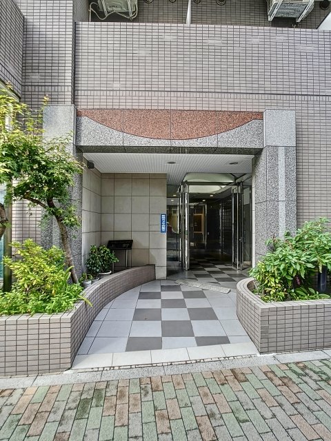 東建シティハイツ上野4階 エントランス