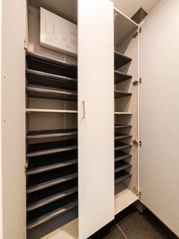 デコール代官山2F号室 玄関