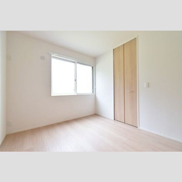アルモニー戸室103号室 居室