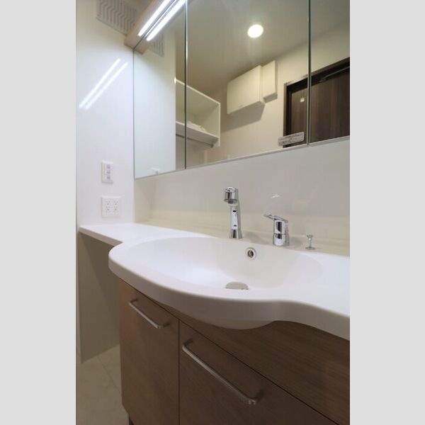 ジラソーレ201号室 洗面所