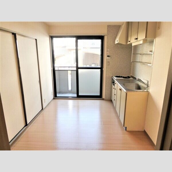 オイコス　参番館 DK